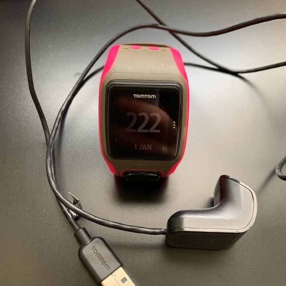 Tom Tom Sport Watch - Picture 1 of 2
